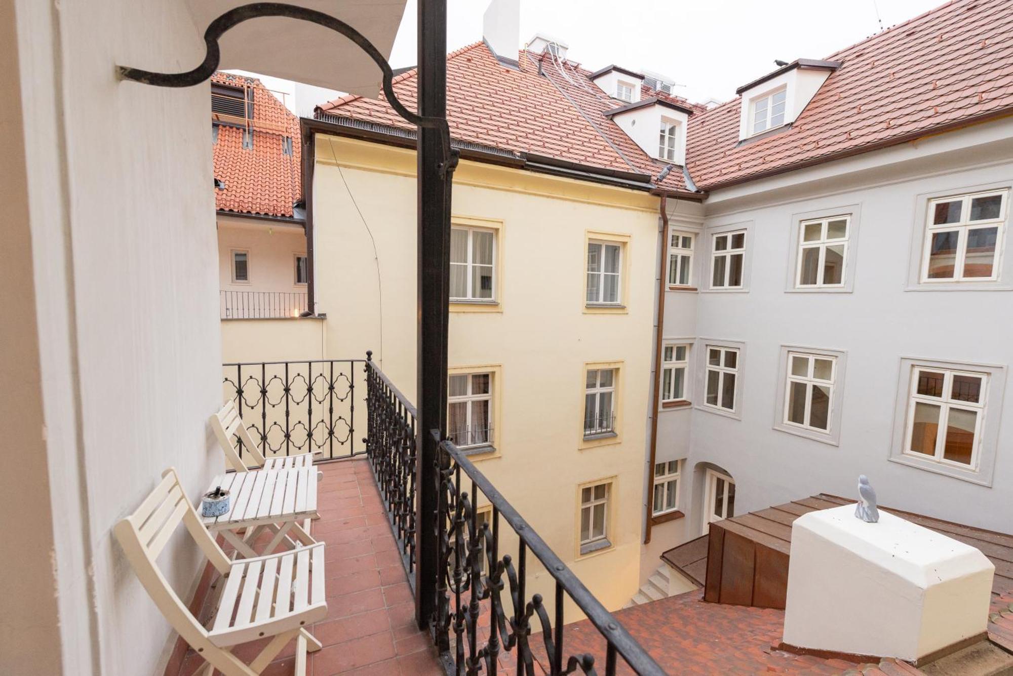 Adam's - Great Price & Location * Praga